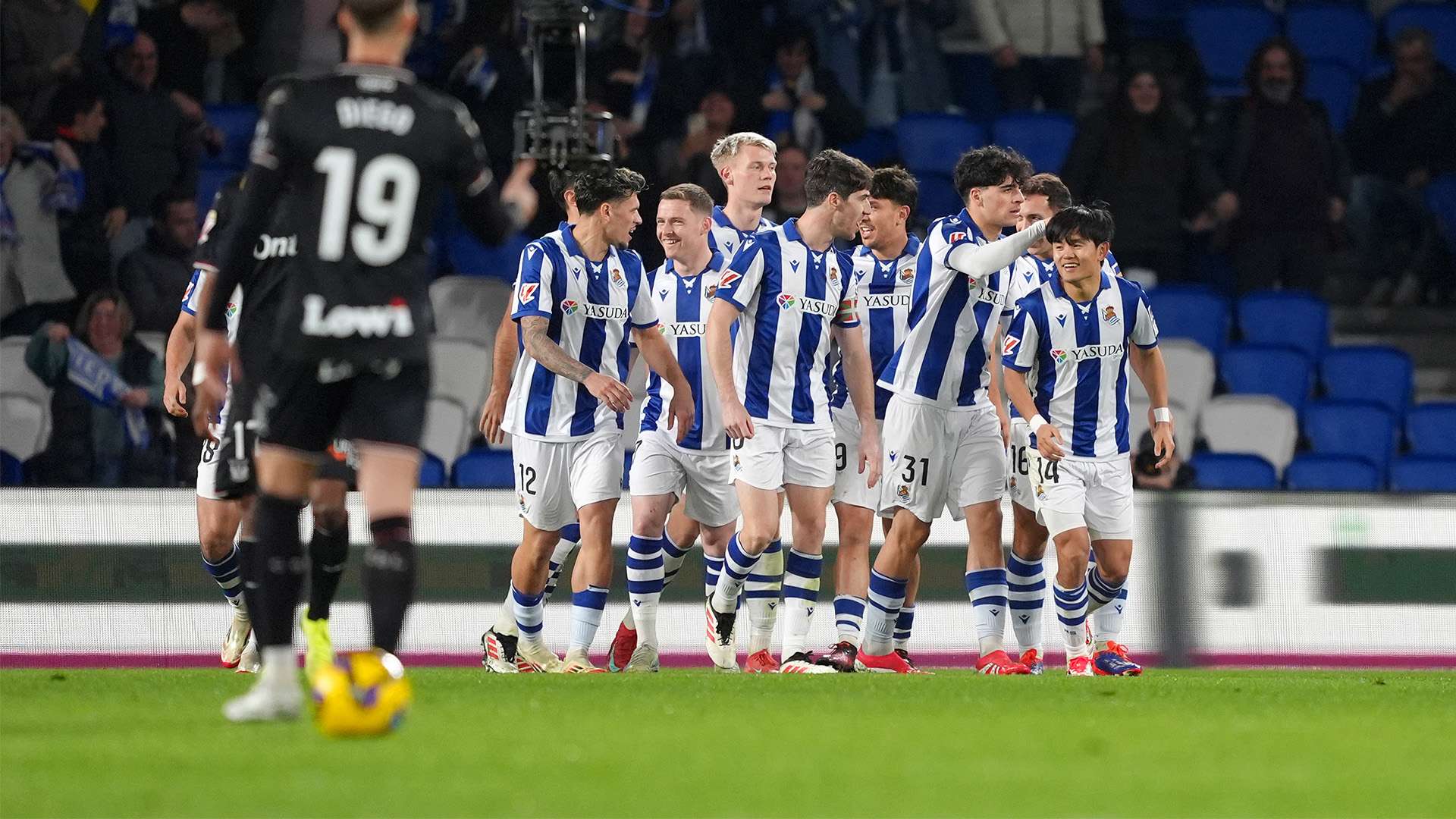 赛季帮助球 赛季帮助球